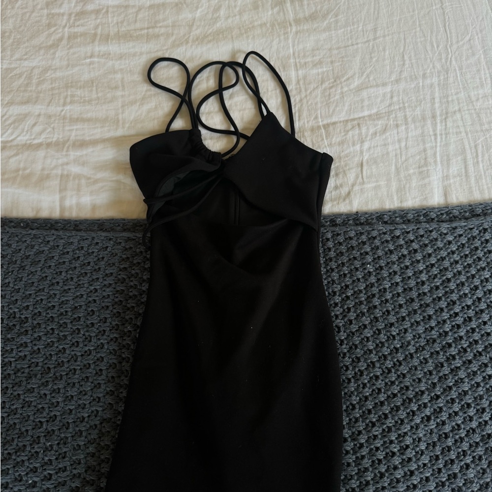 h:ours Black Spaghetti Strap Slip Dress
